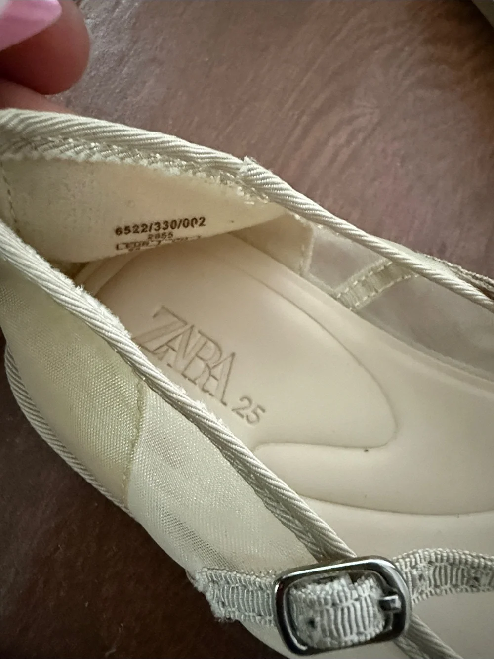 Zara Cream Girls Mary Jane Flats with Buckle Strap - Picture 4 of 6